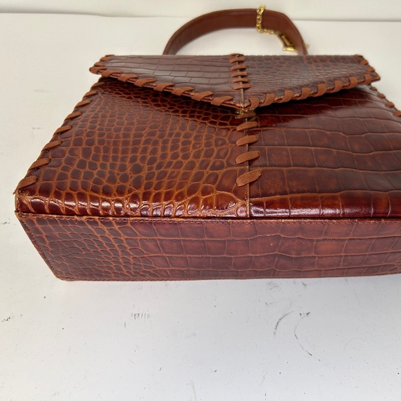 Yves Saint Laurent Vintage Classic Bag - Picture 13 of 16